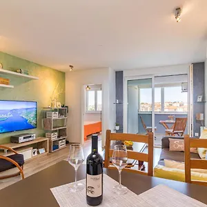 Appartamento Lovely Near Centar, Pola