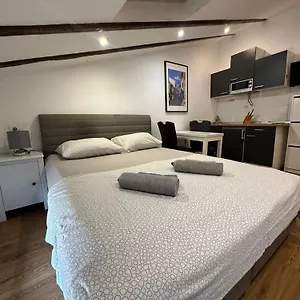 Appartamento In The Heart Of, Pola