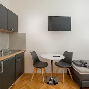 Apartment Tiho & Nena, Pula