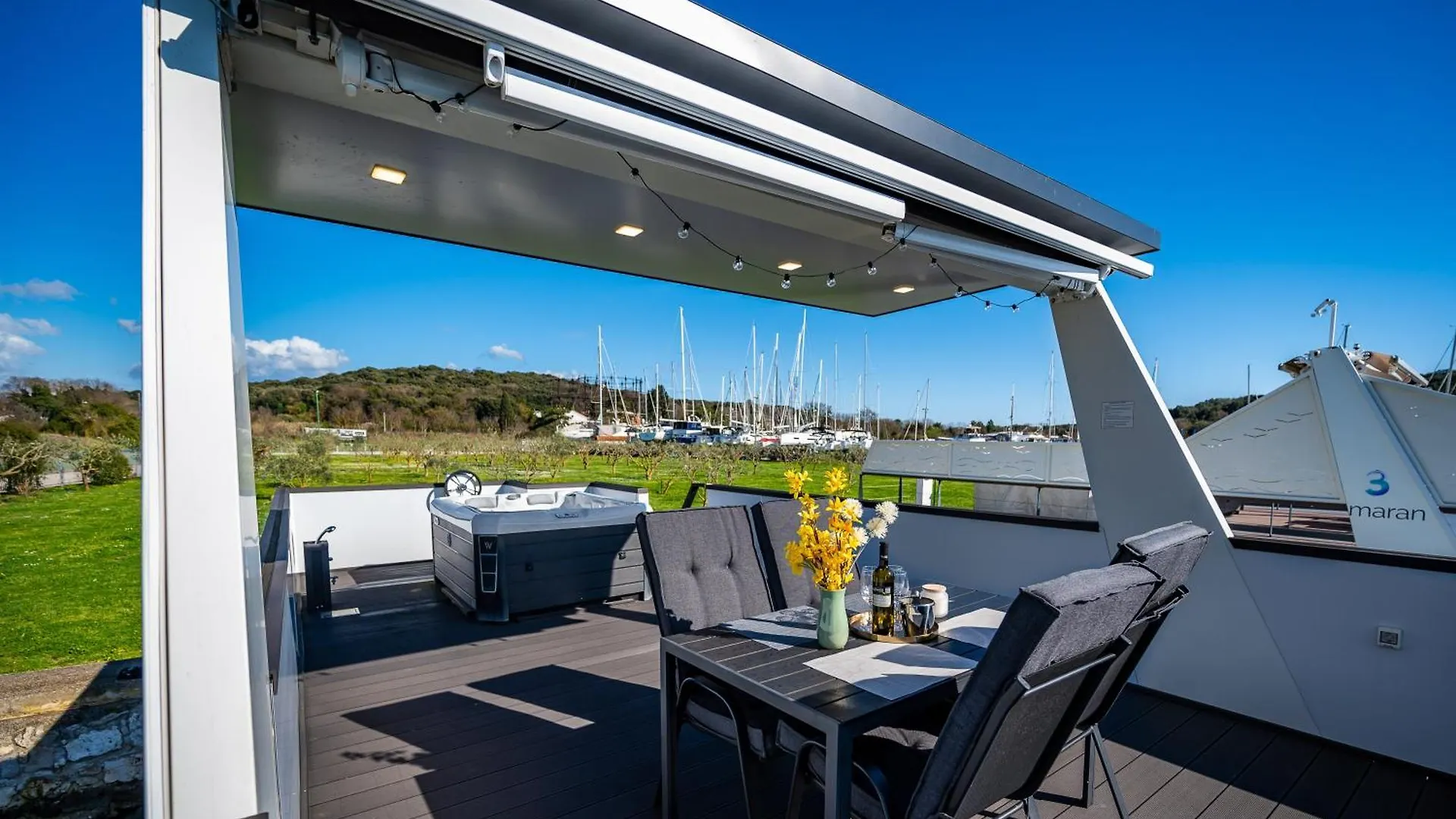Floating House - Aria Apartment Pula