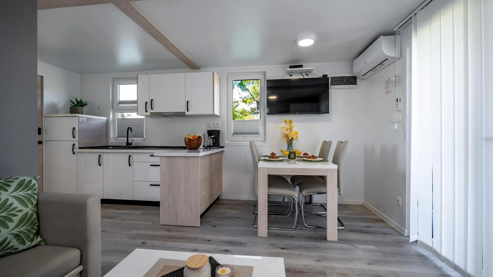 Floating House - Aria Apartment Pula Croatia